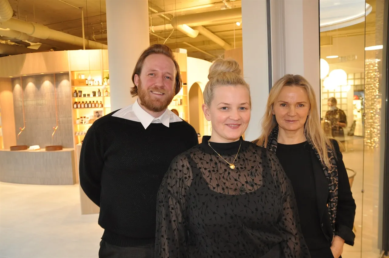 Adam og Eva satser høyt