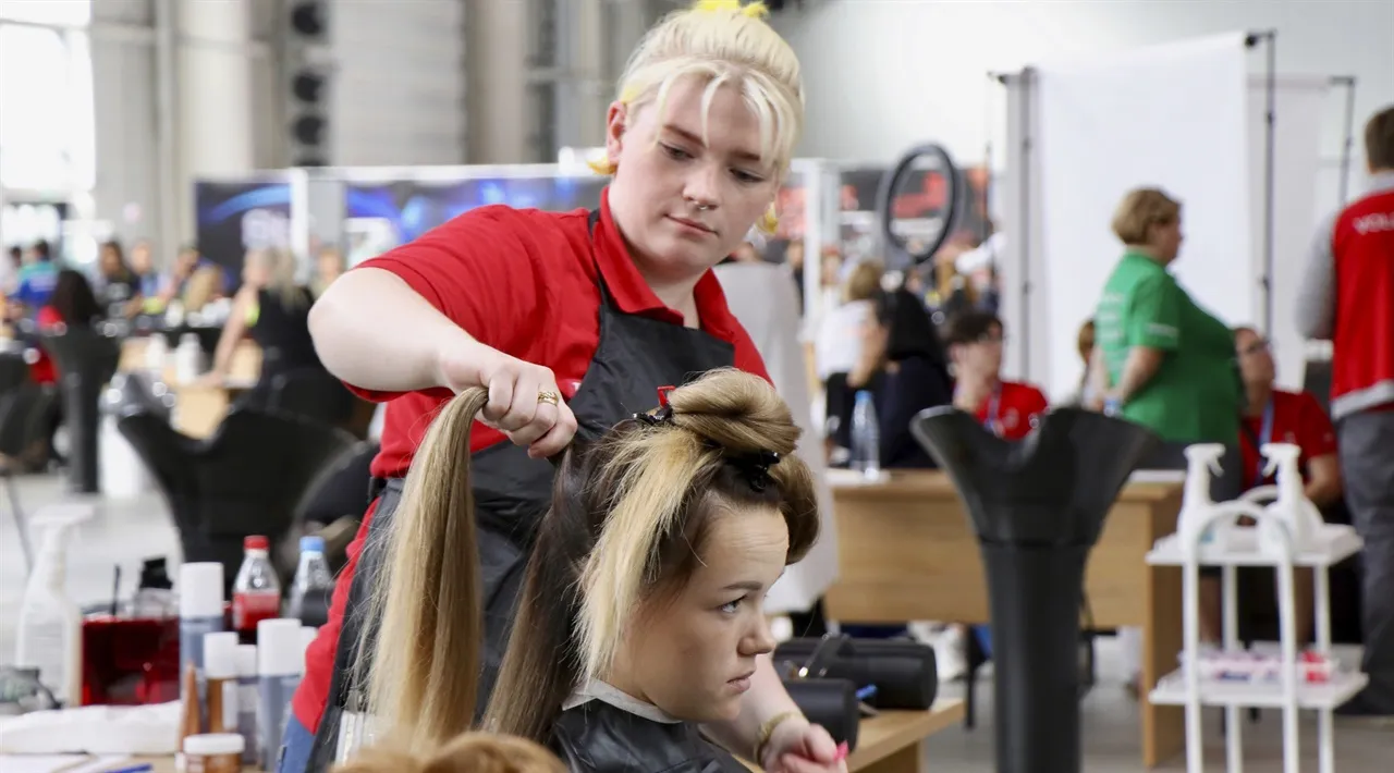 God frisør-innsats i Yrkes-VM